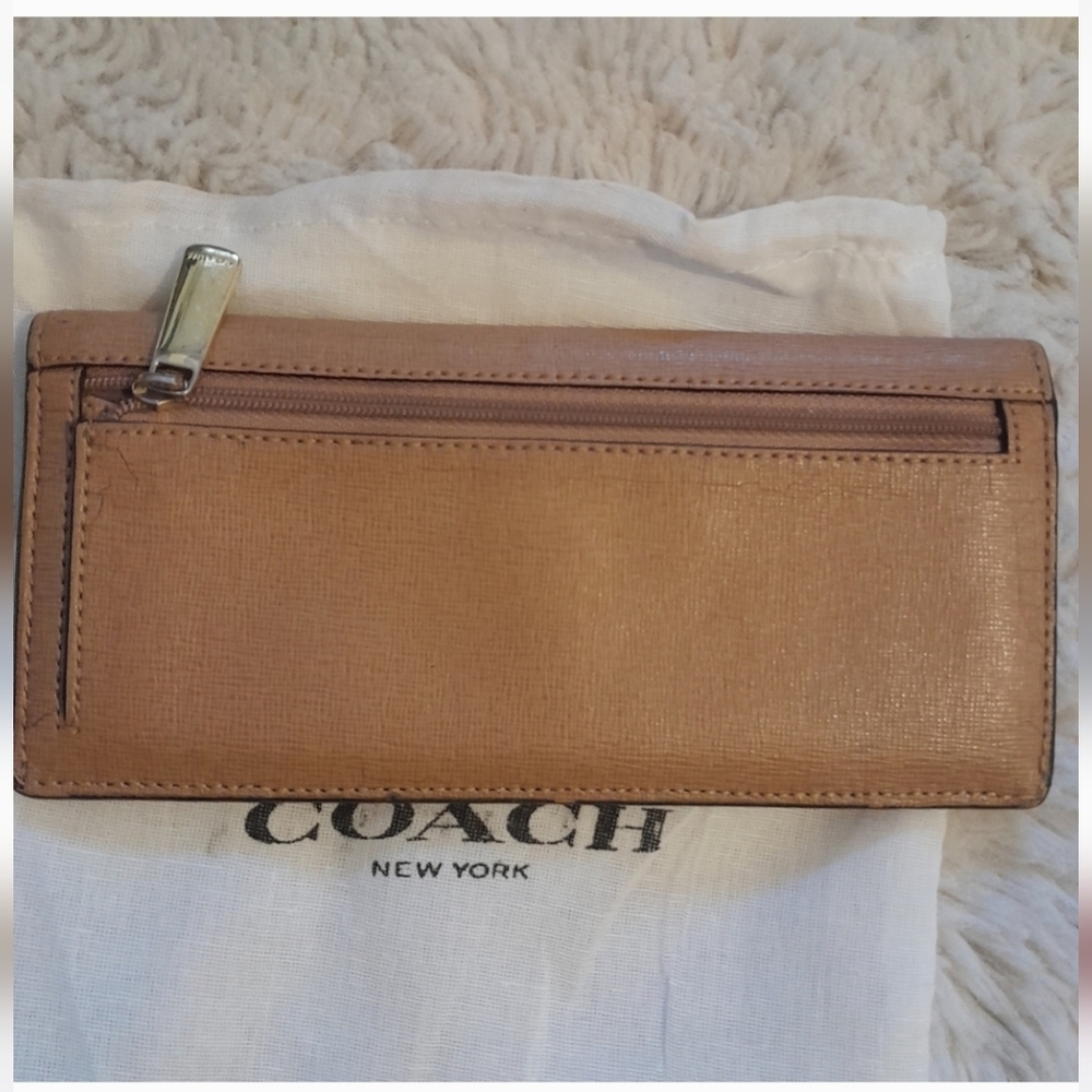 Coach Tan Leather Wallet with dusty - Picture 5 of 10